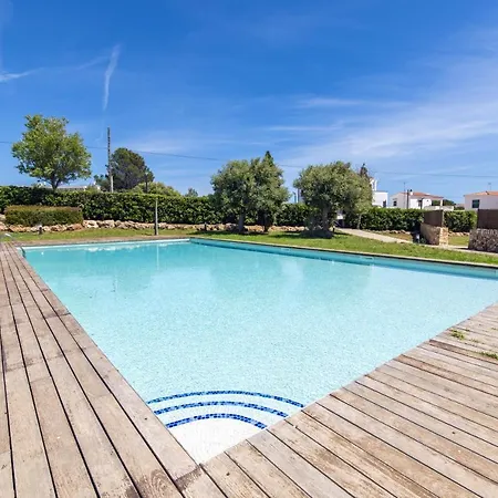 Iris Villa Biniancolla